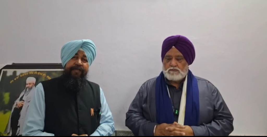 With the blessings of Sant Baba Watan Singh Damunde Wale he has been continuously doing hidden service for the last 40 years  NRI Jitendra J Minhas